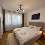 Esi Apartments #Central With Garage